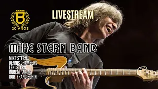 MIKE STERN BAND - DENNIS CHAMBERS, LENI STERN, RUBEM FARIAS E BOB FRANCISCHINI