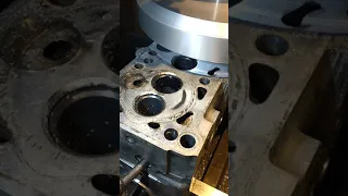 Cylinderhead resurfacing on old TOS milling machine