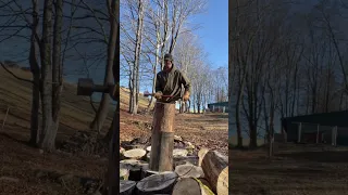 Spitting BIG Logs with a MONSTER Maul Axe