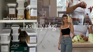 home vlog | aesthetic kitchen organization, meal prep + starting 75 hard 🥑👟🎧