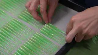 The process of making a Japanese worm lure. The best lure manufacturing factory in Japan.
