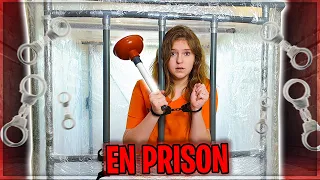 La Grande Evasion De Prison | Elina S'échappe D'Une Prison ! #2