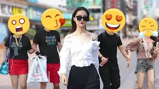 1 Hour of Walking in China as Super Model