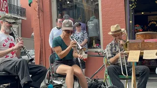 "KEYHOLE  BLUES" TUBA SKINNY busking on Royal Street on 4 24 23 #tubaskinny #tuba