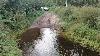 Едем в брод на Тойота хайлендер .