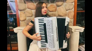 WELTSAPIHRSWH - White Stylish Weltmeister Saphir Piano Accordion LMMH 41 120 $3999