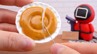 Miniature SQUID GAME DALGONA CANDY CAKE Decorating #2 | 오징어게임 Design By Tiny Cakes