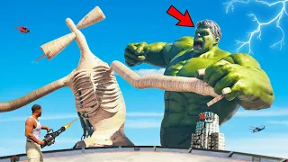 THE HULK VS SIREN HEAD FIGHT AND Destroys LOS SANTOS In GTA 5 - EPIC BATTLE