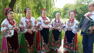 "Поміж горами" , вик. Народний фольклорний (козацький) ансамбль "Горлиця" с.Тарасівка