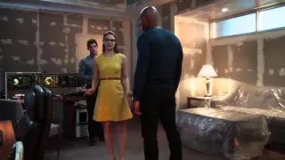 Supergirl: S1E18 - National City needs The Flash/ Lucy Lane meets Barry