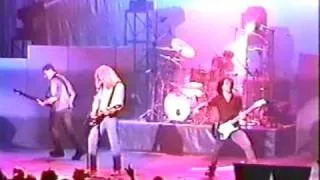 Megadeth - Crush 'Em (Live In St. Paul 1999)