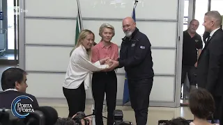 Ursula von der Leyen fa visita alle zone alluvionate - Porta a porta 25/05/2023