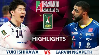 Yuki Ishikawa vs Earvin Ngapeth | Crazy Volleyball Actions