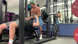 14 year old bench press 200lbs