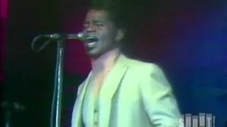 James Brown performs "That's Life". Live at the Apollo Theater. March 1968.