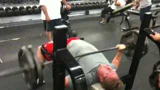 Breaking NFL Bench Press record   225lbs for 50 reps!