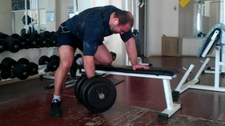 Тяга гантели в наклоне 146 кг. One Arm Dumbbell Row 321 lb