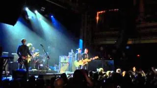 Johnny Marr w/ Andy Rourke Live at Webster Hall NYC 2013 How Soon is Now?