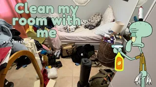 Clean my room with me (as someone who isn’t asthetic)