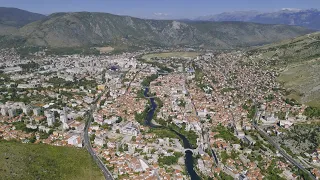 Nebo i zemlja: Mostar