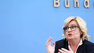 Wehrbeauftragte Eva Högl:  Bundeswehr nicht vollständig einsatzbereit