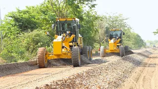 Gravel Mixing Techniques & Processes For Base Course Road Building By A Heavy SANY STG190C-8S Grader