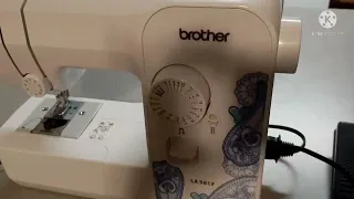 máquina de coser brother LX3817 / como enhebrar el hilo en la aguja de máquina de coser