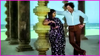 Krishnam Raju, Jayasudha Evergreen Song - Kotikokkadu Movie Video Songs | Telugu Movie Songs