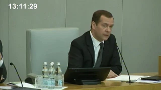 Медведев заявил, что правительство ведет диалог с протестующими дальнобойщиками