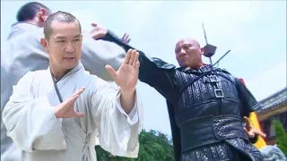 【Full Movie】Bully trains Shaolin KungFu,but gets defeated by the real Shaolin KungFu with one move.