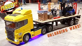 "UN" LOADING WARS : EPIC FORKLIFT BATTLES, A FIGHT TO THE END! | RC GAME SHOW (S2 E10)
