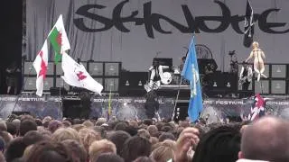 Skindred - Rat Race / Roots Rock Riot (Sonisphere UK, 2010 HD)