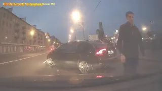 ANGRY RUSSIAN DRIVERS FIGHTS / Driver Fight