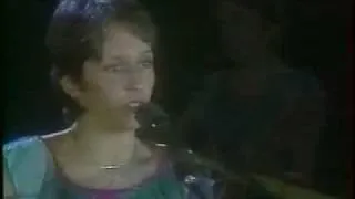Joan Baez   Don't Cry For Me Argentina   Live Paris , 1983   Google Chrome