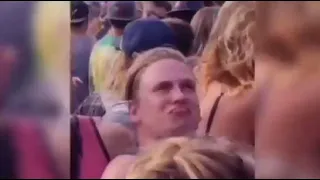Festival People Watching [Planet Earth: Ravers & Wooks Edition] [EKM.CO]