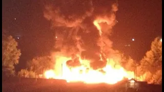 В Песочине сейчас горят склады. Площадь возгорания более 1000 кв.м Пожар Песочин Харьков  Пісочин