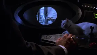 Inspector Gadget (1999) - Scolex Steals the Foot