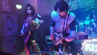 Kiss Dressed To Kill Tribute, God Of Thunder ⚡@ Mollys Chambers 9.12.23