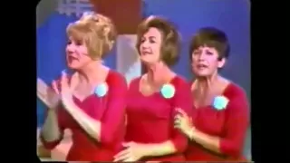 Dean Martin & The Andrews Sisters - Medley of Hit Songs