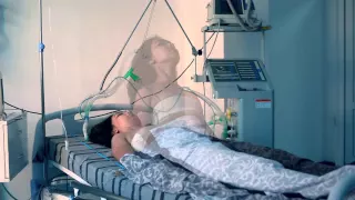 Медикер - Очень трогательное видео. Борьба врачей за жизнь