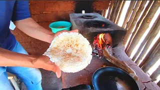 PREPARANDO BEIJU DE MACAXEIRA COM COCO / Como Fazer Beijù de Mandioca - Bejù Nordestino
