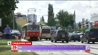 Українці потерпають від задухи та неприємних запахів у громадському транспорті