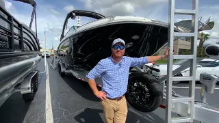 SeaRay SDX Outboard walkthrough at MarineMax Orlando