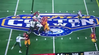 This USC vs Tulane game is full of highlights but this is the one!