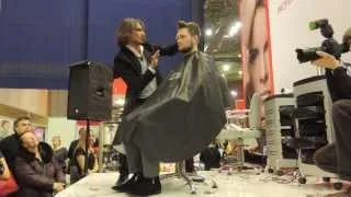 Dancing Coiffeur / Танцующий парикмахер