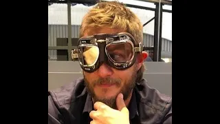 Travis Fimmel being Travis Fimmel