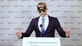 Halloween!! Karl Schmähhammer informiert (Gernot Kulis)