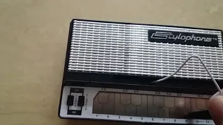 Rockin' with the Stylophone - We Will Rock You (Queen) (Refrain With Vocals)