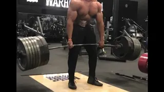 The First Time Larry Wheels Deadlifted 900 Lbs.