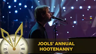 Tom Odell - Another Love/Best Day Of My Life (Jools' Annual Hootenanny)